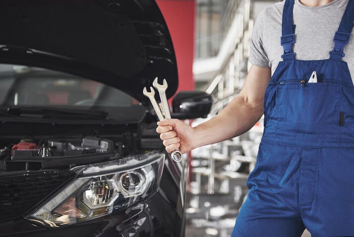 luxury car auto repair shop