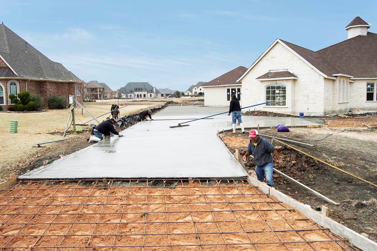 concrete pathway contractors.