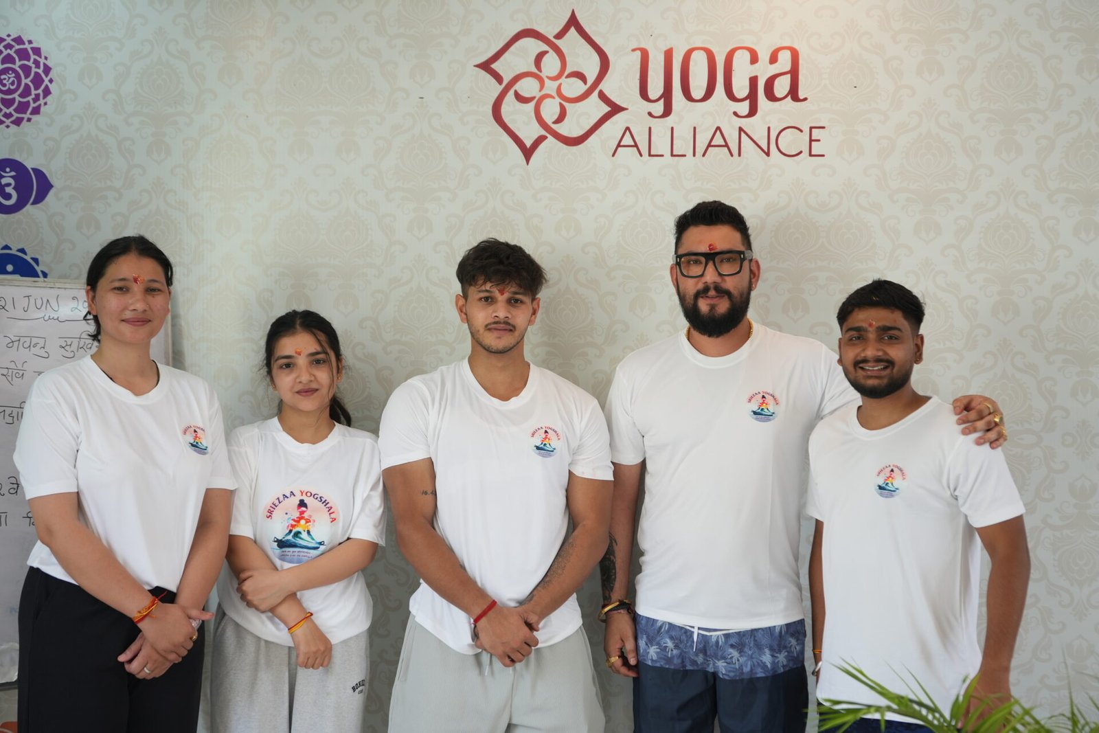 200 hour yoga teacher training rishikesh