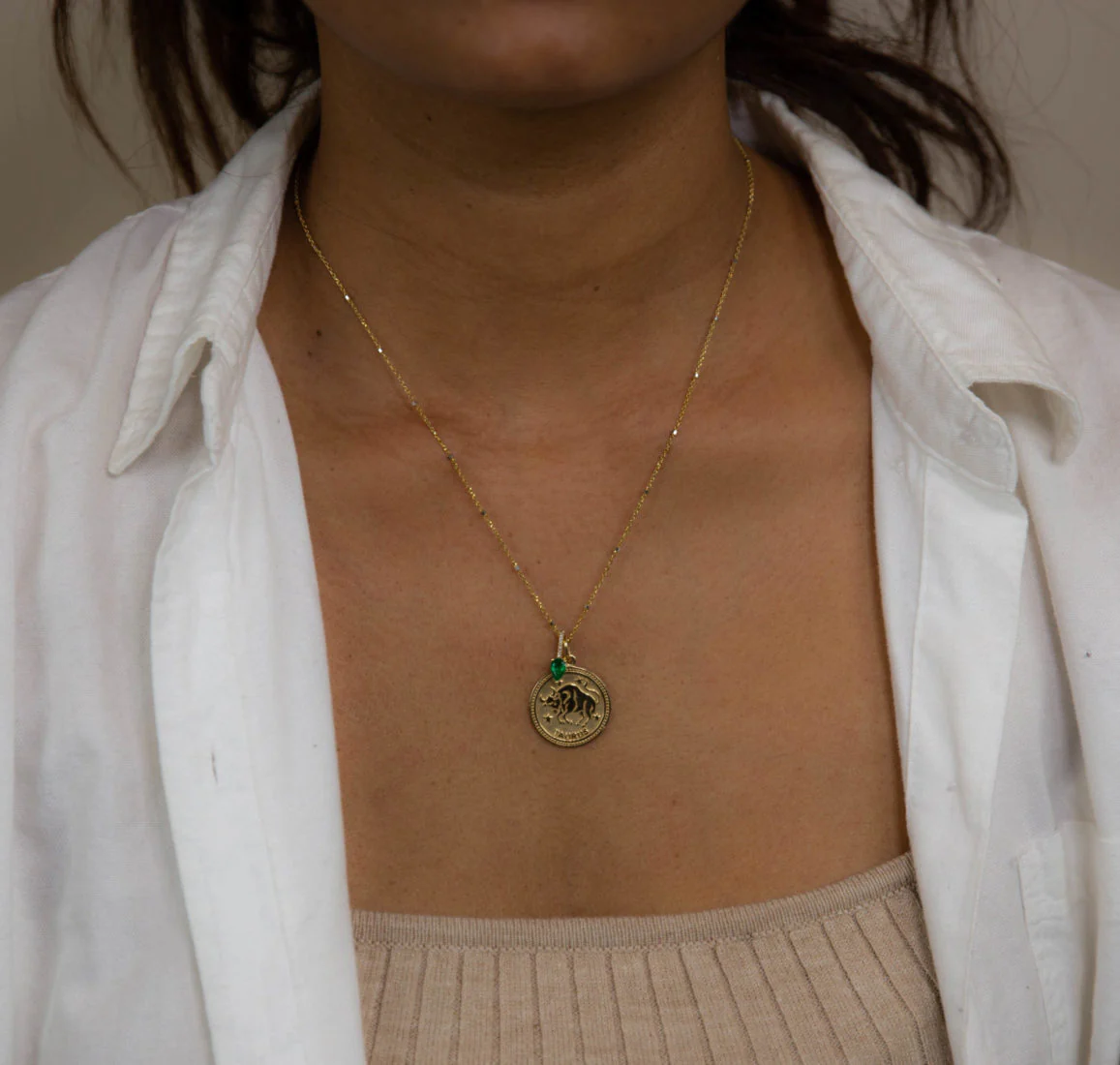 pear shaped emerald pendant